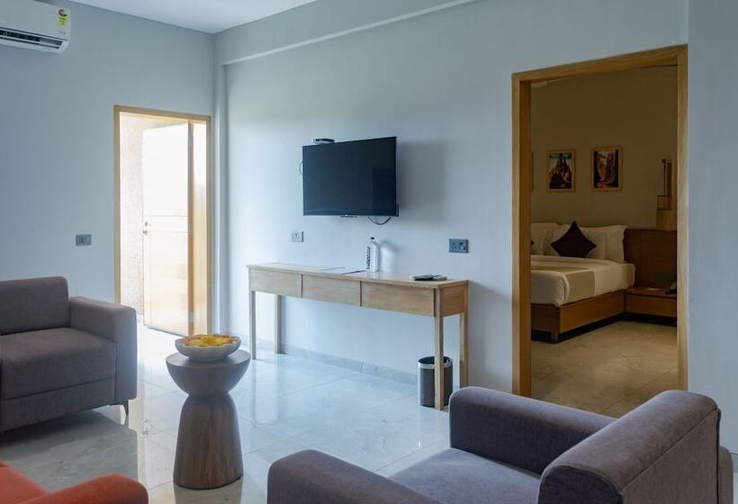 هتل Pathikashram Nilaya