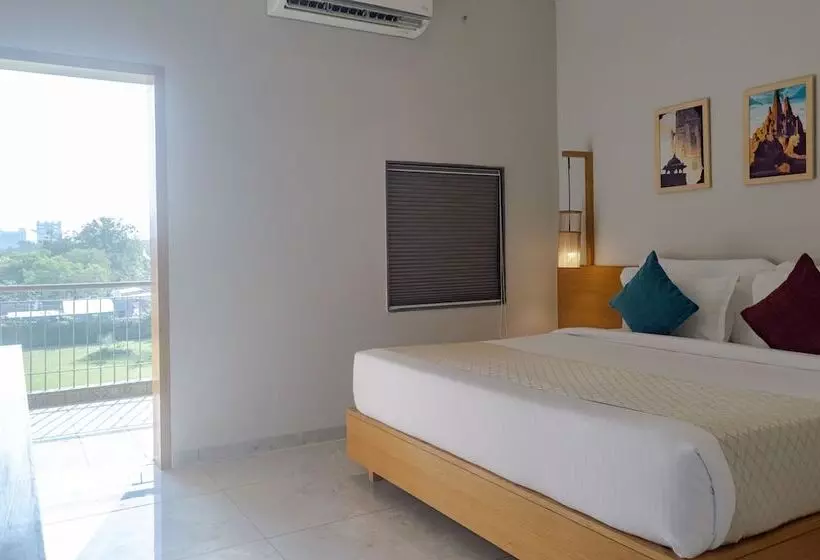 ホテル Pathikashram Nilaya