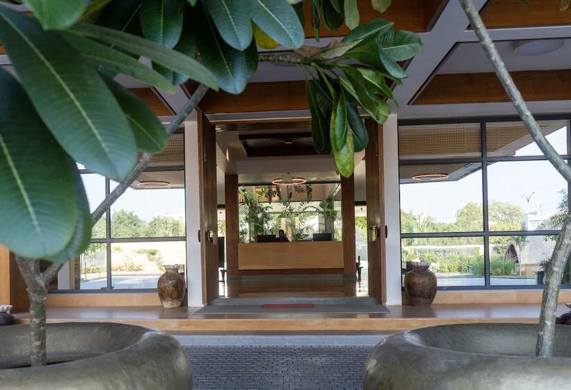 هتل Pathikashram Nilaya