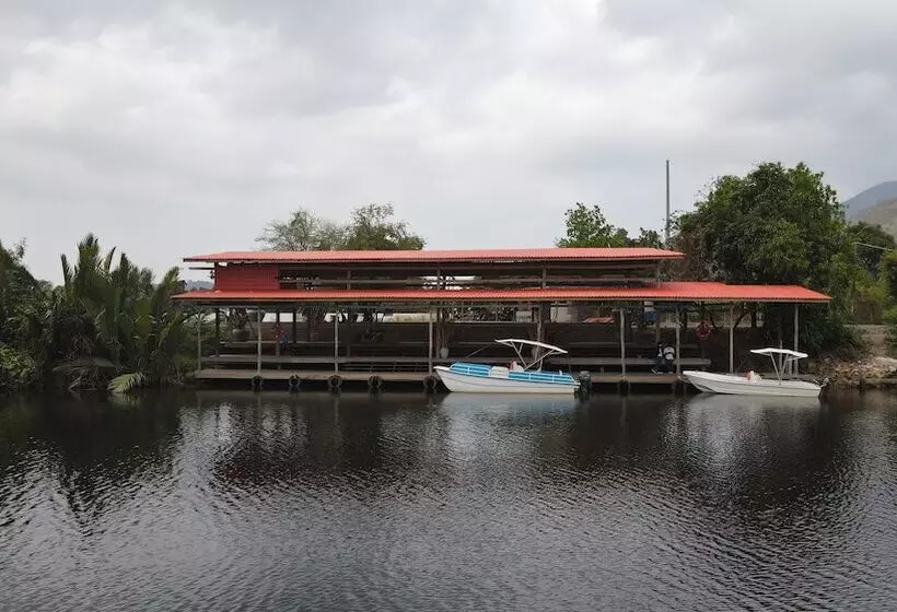 هتل Peam Snea Resort