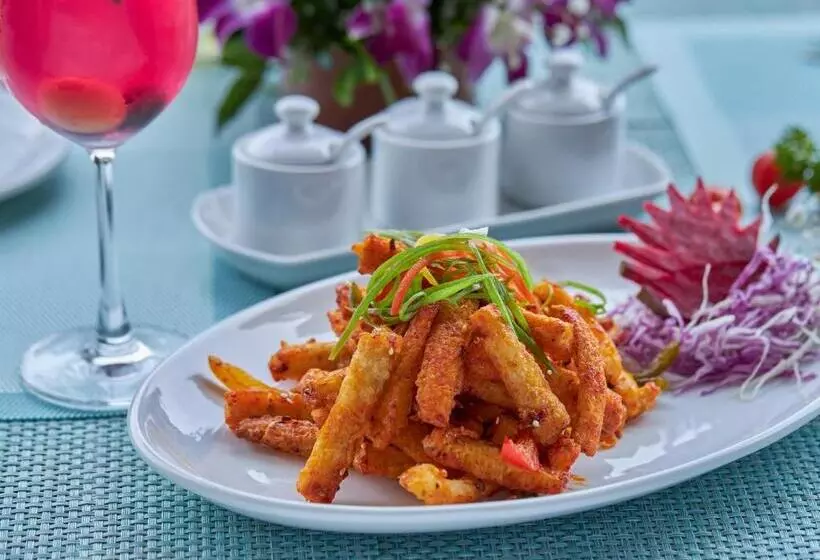 Hotelli Regenta Central Imperial Candolim Goa