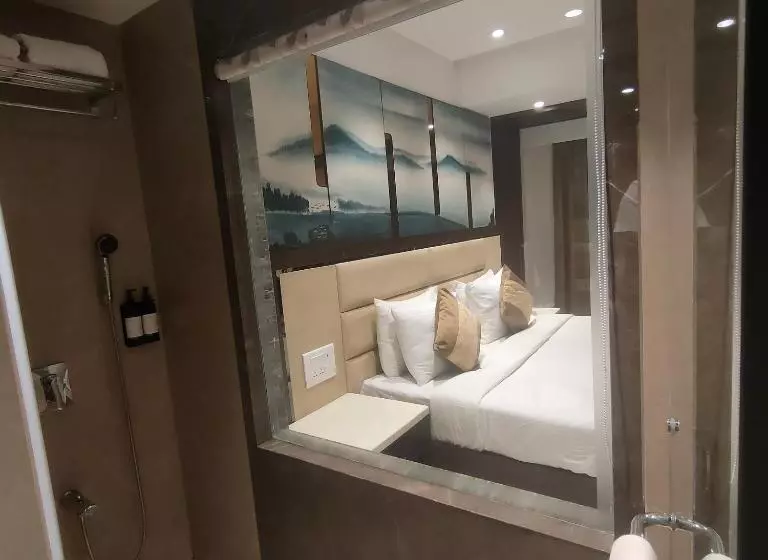 Hotelli Regenta Central Imperial Candolim Goa