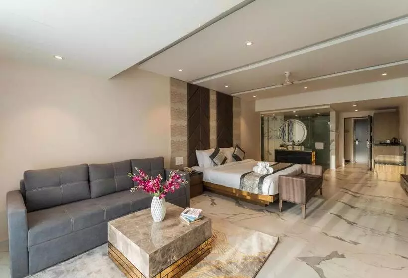 Hotelli Regenta Central Imperial Candolim Goa