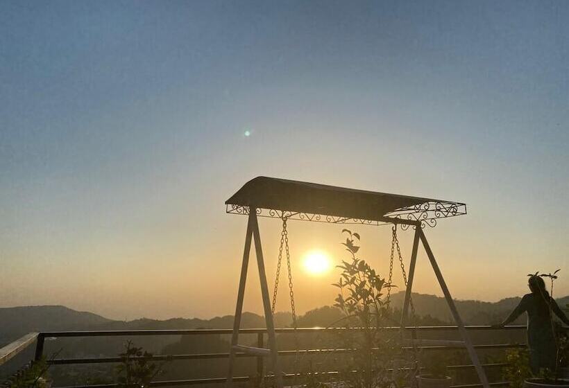 בית מלון כפרי The Bougainvillea Retreat Dehradun