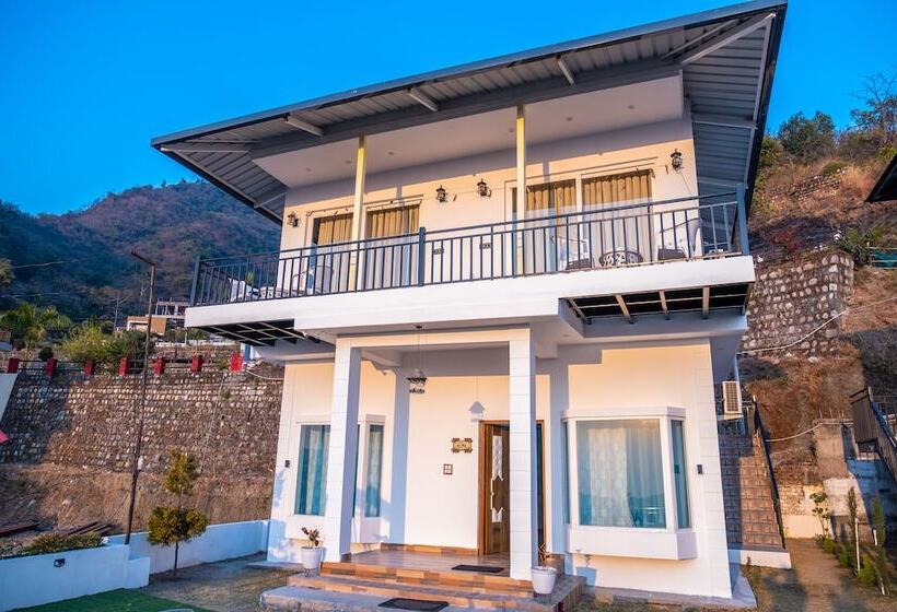 בית מלון כפרי The Bougainvillea Retreat Dehradun