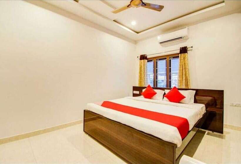 בית מלון כפרי Rvn Grand, Nellore