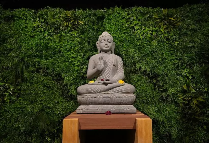 Hotelli The Eden Park Boutique