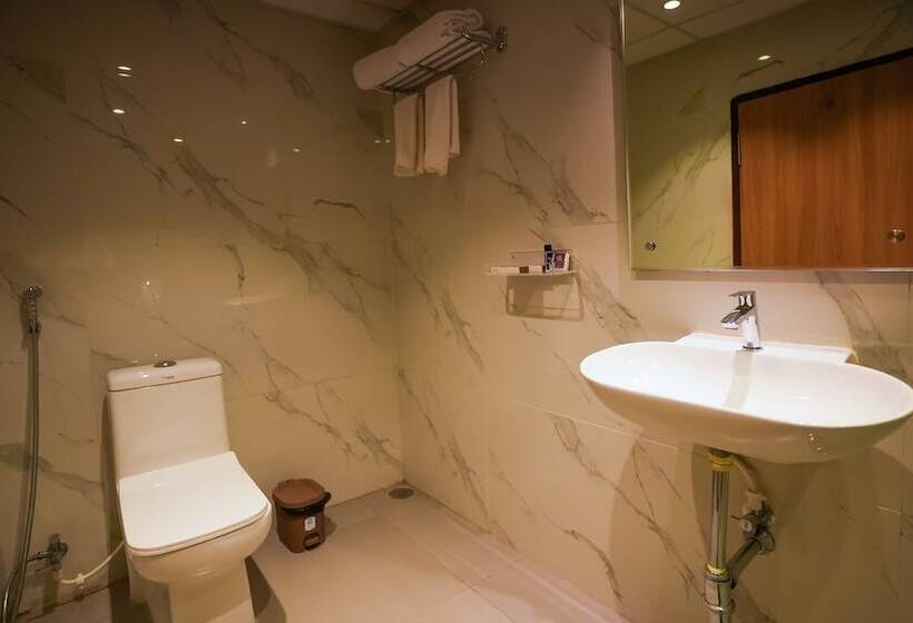 ホテル The Eden Park Boutique