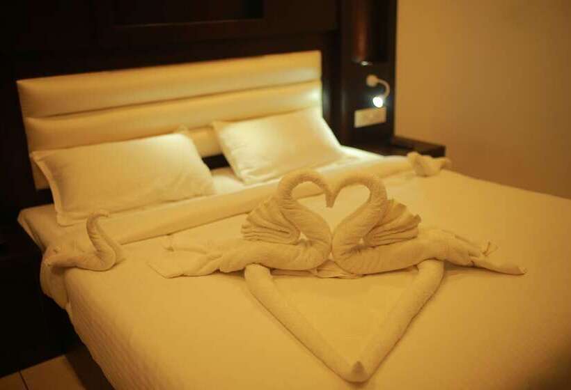 בית מלון כפרי Theertha International