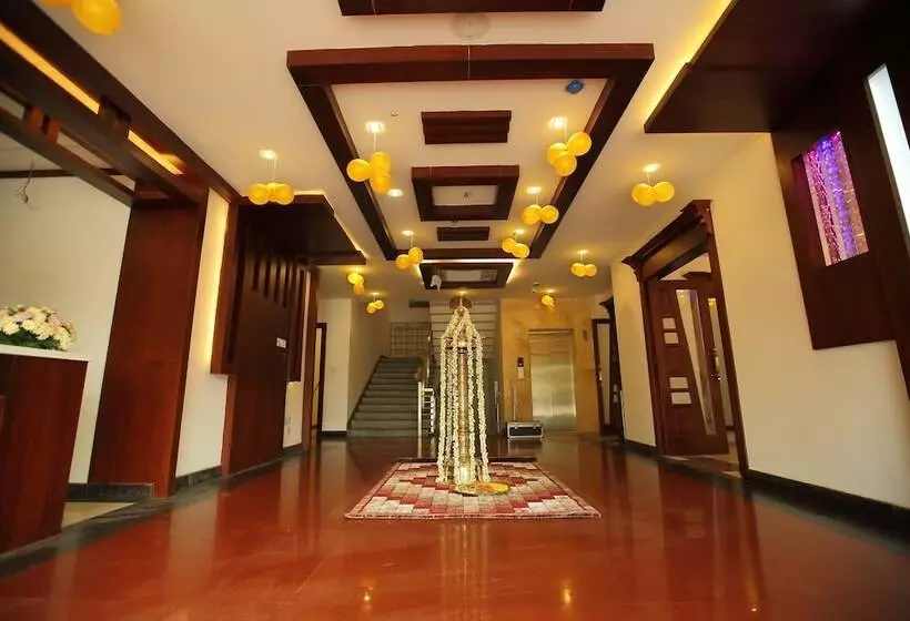 Hotelli Theertha International