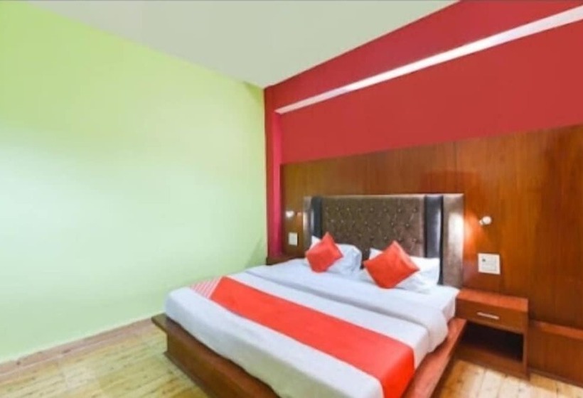 בית מלון כפרי Tosh Regency