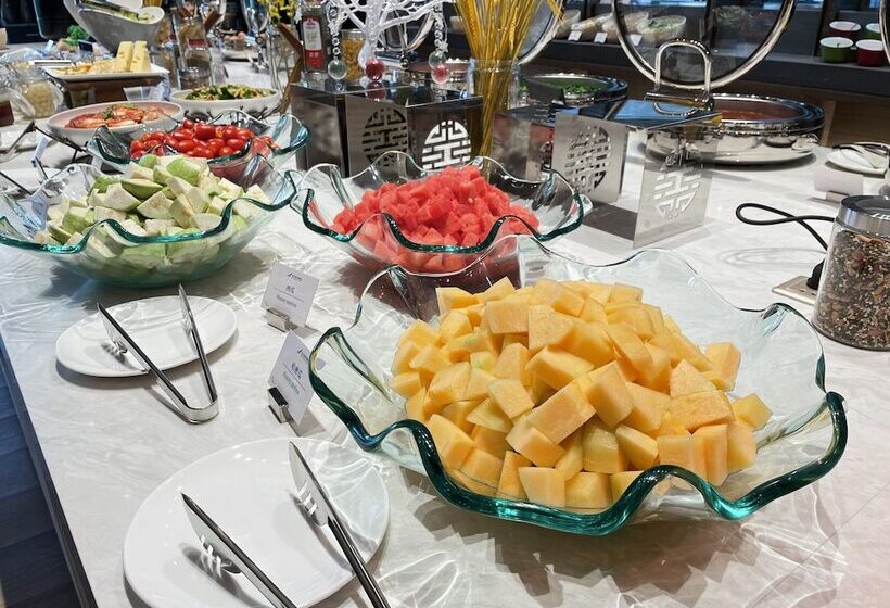 Отель White Swan Vyv