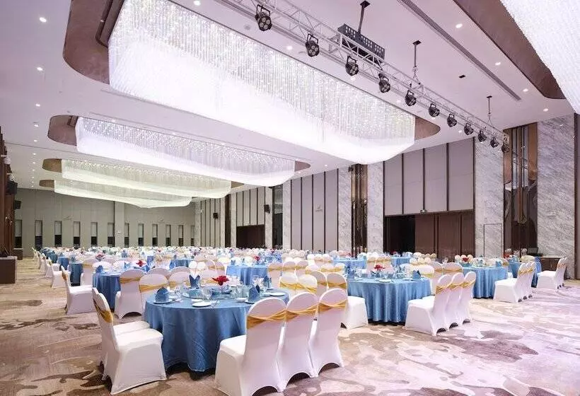 Hotelli White Swan Vyv