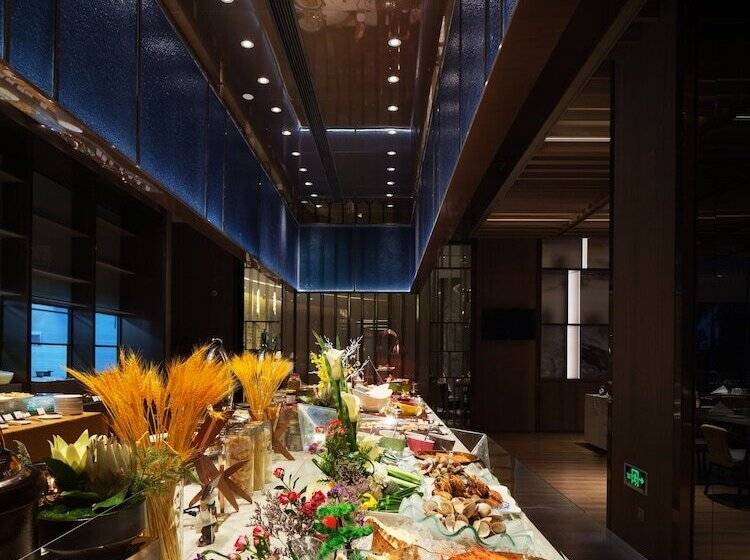 Отель White Swan Vyv