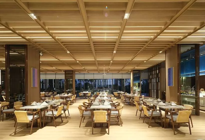 Hotelli White Swan Vyv