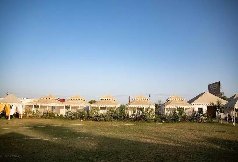 Unity Holiday Resort  Statue Of Unity