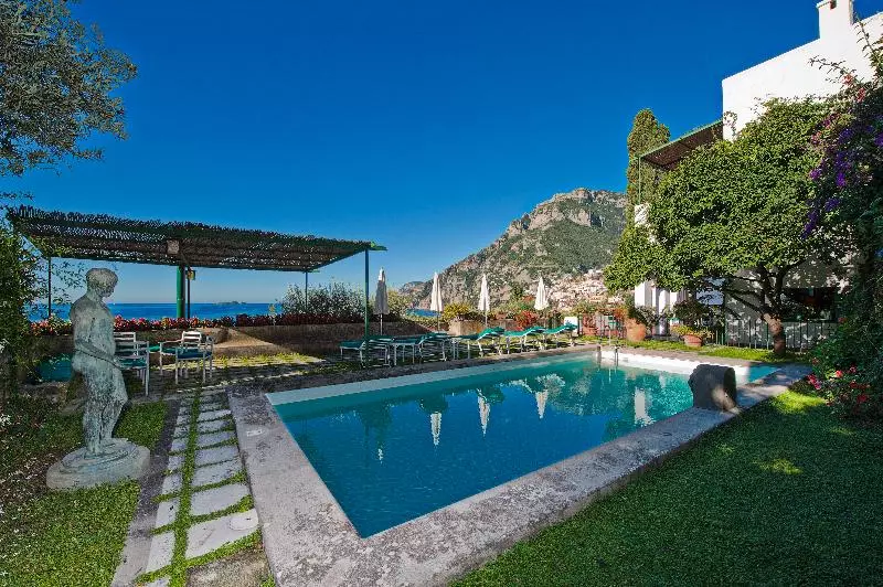 Villa Magenta
