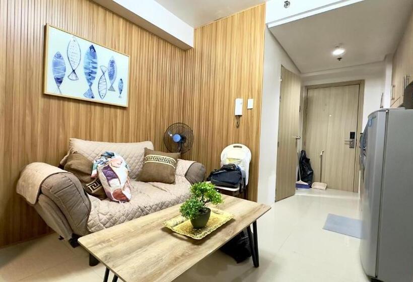 Art S Nest At Shore Residences