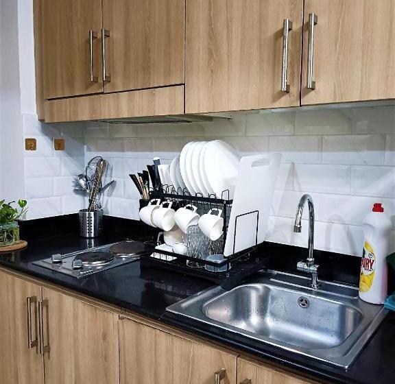 Art S Nest At Shore Residences