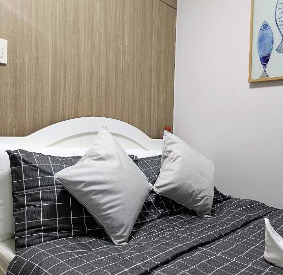 Art S Nest At Shore Residences