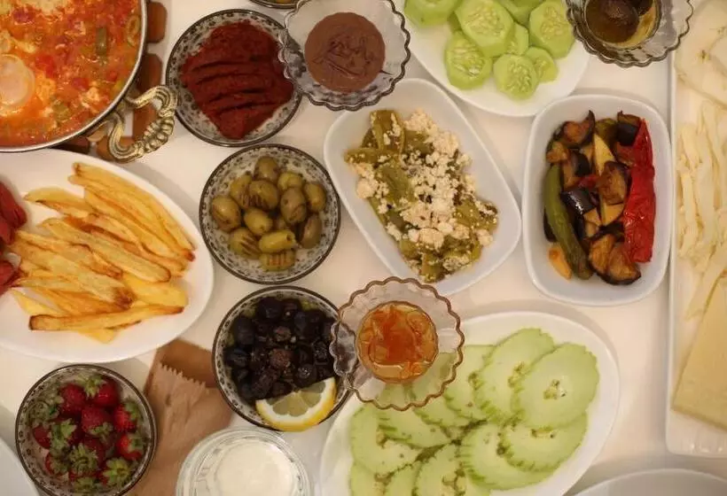 تختخواب و صبحانه Litri Butik Otel