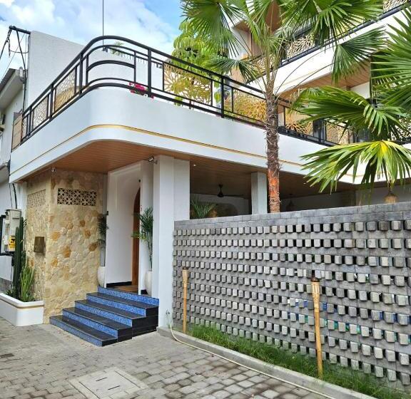 Отель Amandaya Canggu