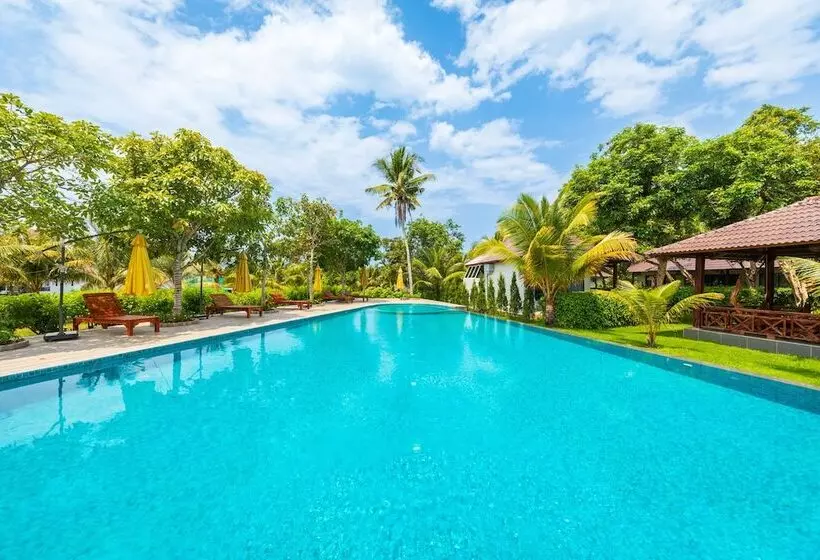 هتل Emerald Garden Retreat