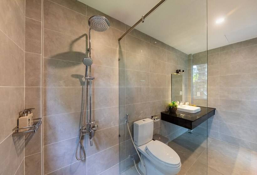 هتل Emerald Garden Retreat