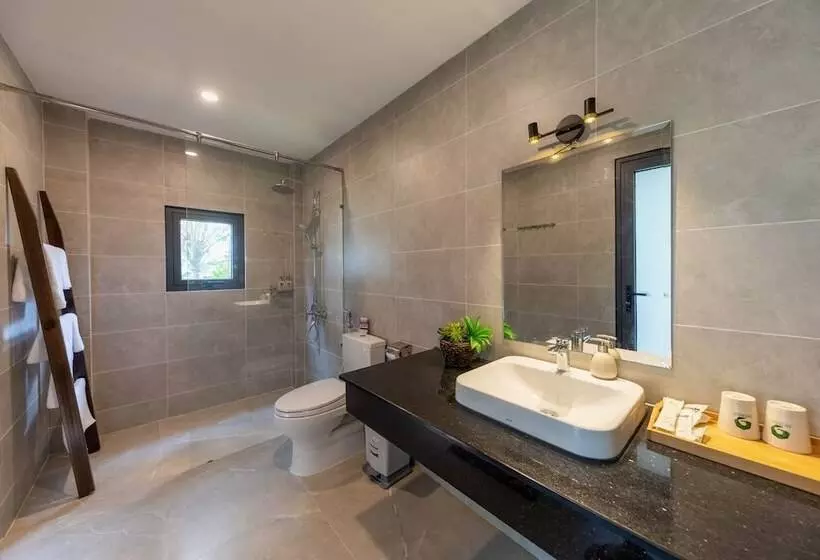 هتل Emerald Garden Retreat