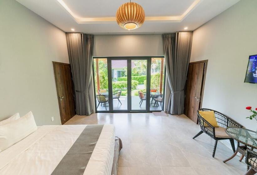 هتل Emerald Garden Retreat