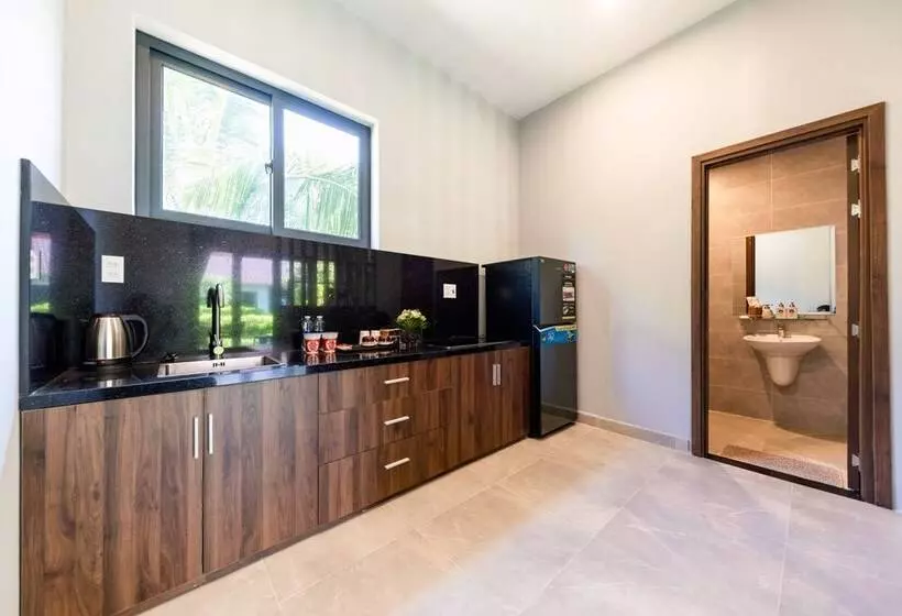 هتل Emerald Garden Retreat