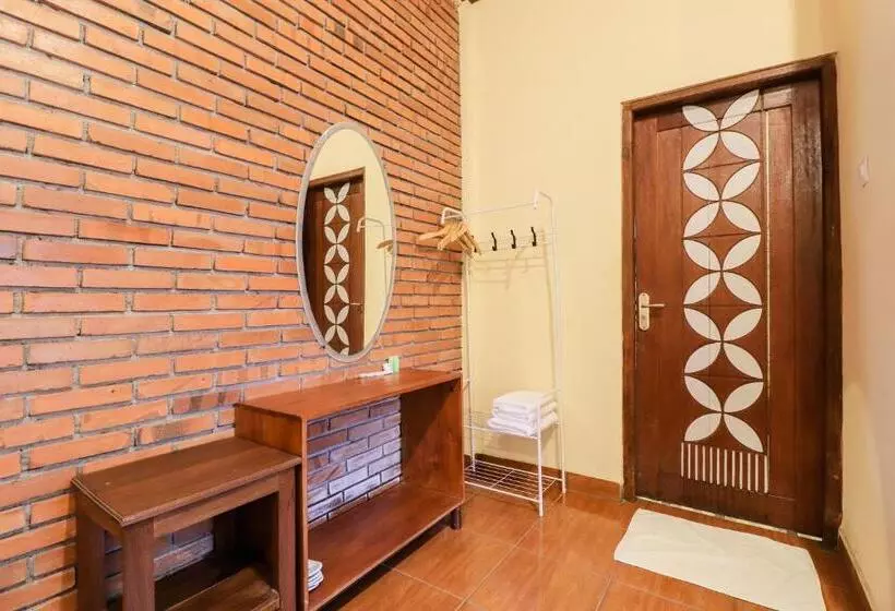 Hotelli Ndalem Ayem Syariah