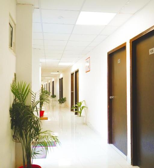 בית מלון כפרי Shubham Paradise Noida 70