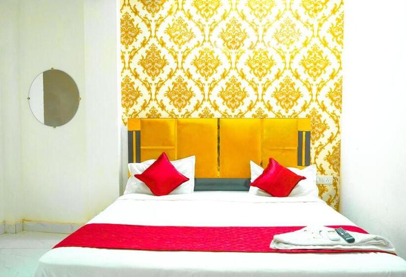 בית מלון כפרי Shubham Paradise Noida 70