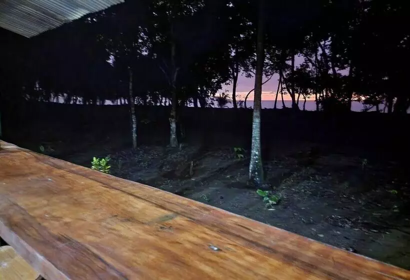 هتل Playa Ganadito Ecolodge