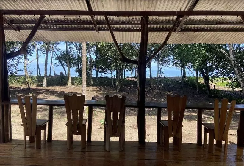 هتل Playa Ganadito Ecolodge