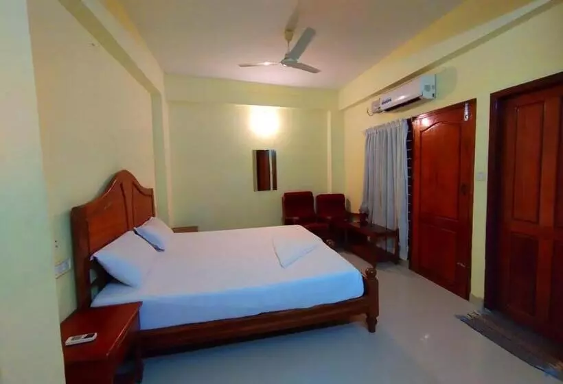 ホテル Sea Star Beach Resort Kovalam