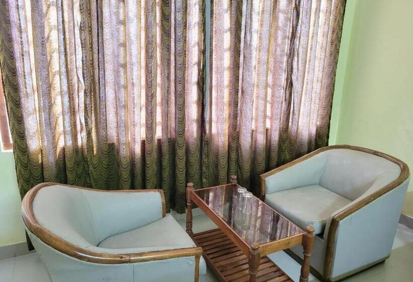 בית מלון כפרי Sea Star Beach Resort Kovalam