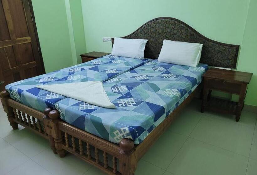 בית מלון כפרי Sea Star Beach Resort Kovalam