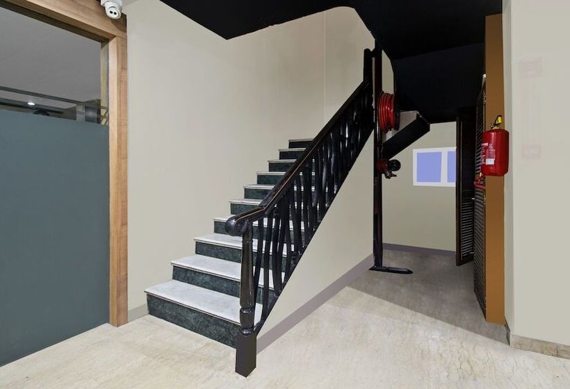 فندق Treebo Maharaja Residency