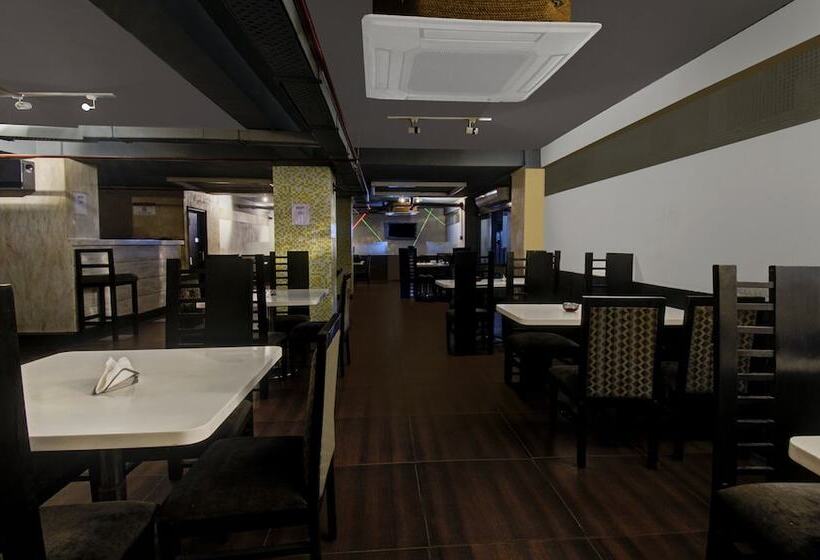 فندق Treebo Maharaja Residency