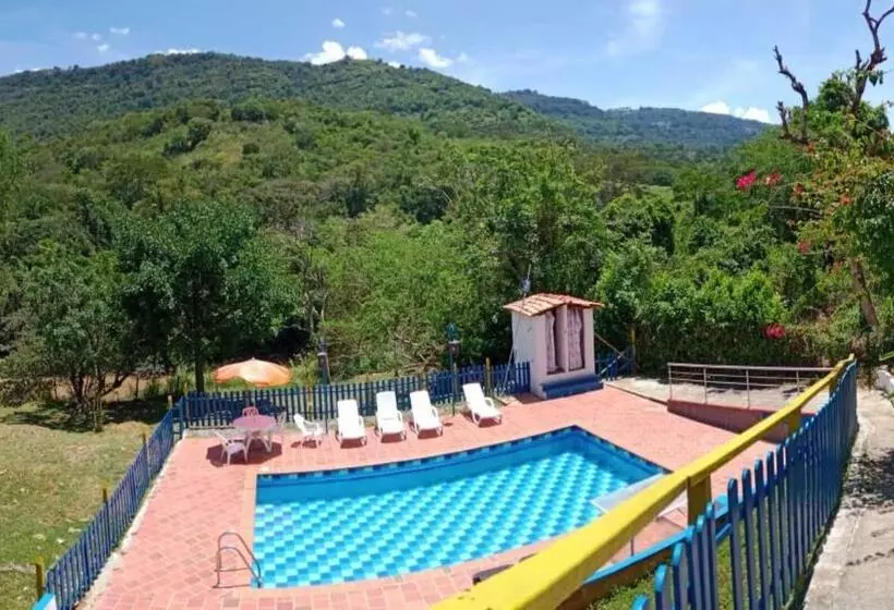 ホテル Villa Lucila