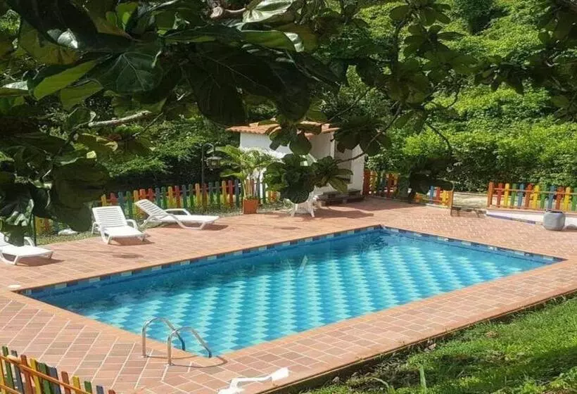 ホテル Villa Lucila