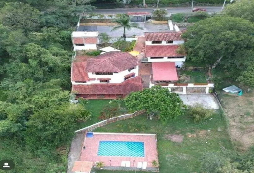 ホテル Villa Lucila