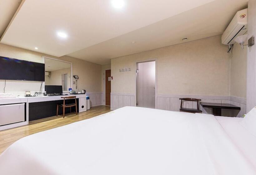 Motel Gongju Hotel Geumgang