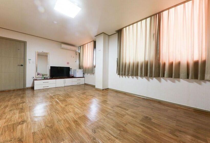 מוטל Hongsung Dongyang