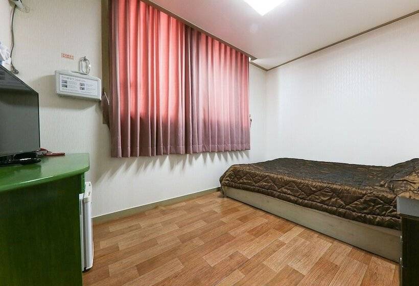 מוטל Hongsung Dongyang