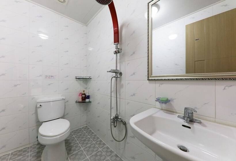 מוטל Hongsung Dongyang