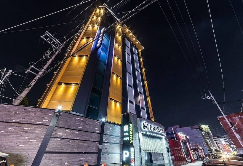 מוטל Pyeongtaek Praha