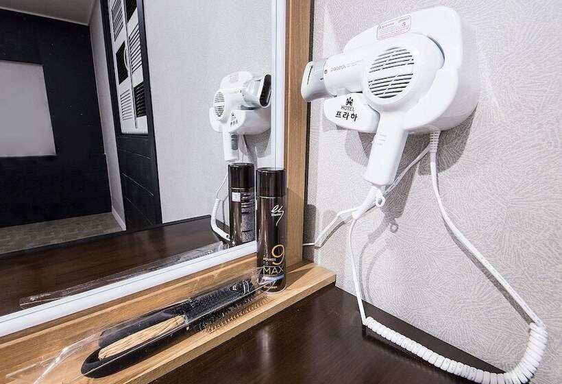 מוטל Pyeongtaek Praha